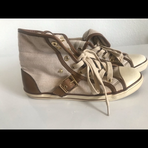 SOLD!!! Aldo Sneakers - Picture 4 of 5